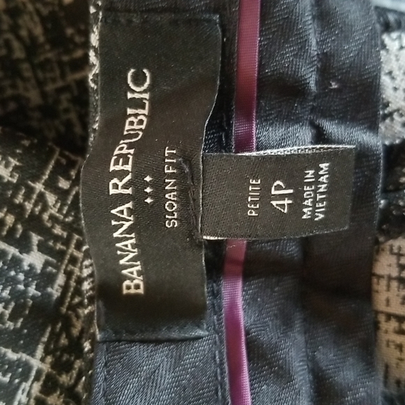 Banana Republic Ankle pants in black and grey colors - Picture 5 of 5